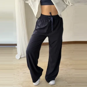 شلوار آیرو زنانه